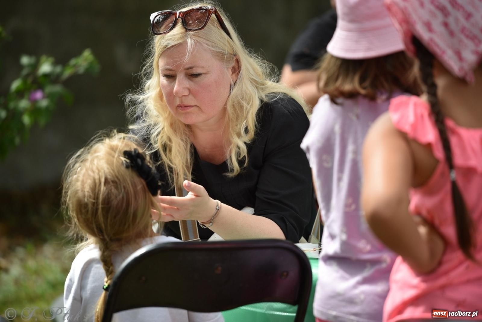 Zdjęcie w galerii na portalu naszraciborz.pl: TOGETHER. Polsko-ukraiński piknik integracyjny w ogrodzie Strzechy wiadomości z regionu