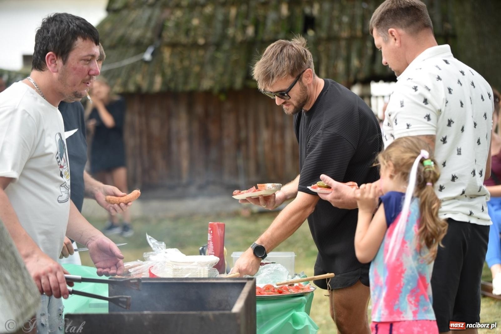 Zdjęcie w galerii na portalu naszraciborz.pl: TOGETHER. Polsko-ukraiński piknik integracyjny w ogrodzie Strzechy wiadomości z regionu