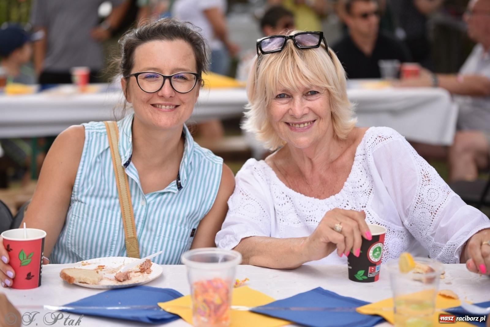 Zdjęcie w galerii na portalu naszraciborz.pl: TOGETHER. Polsko-ukraiński piknik integracyjny w ogrodzie Strzechy wiadomości z regionu