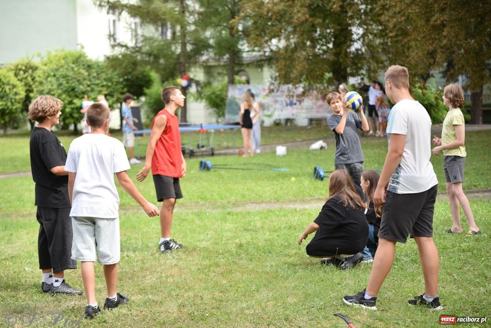 Zdjęcie w galerii na portalu naszraciborz.pl: TOGETHER. Polsko-ukraiński piknik integracyjny w ogrodzie Strzechy wiadomości z regionu