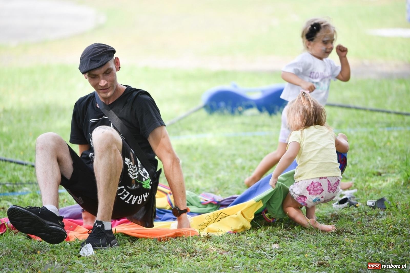 Zdjęcie w galerii na portalu naszraciborz.pl: TOGETHER. Polsko-ukraiński piknik integracyjny w ogrodzie Strzechy wiadomości z regionu