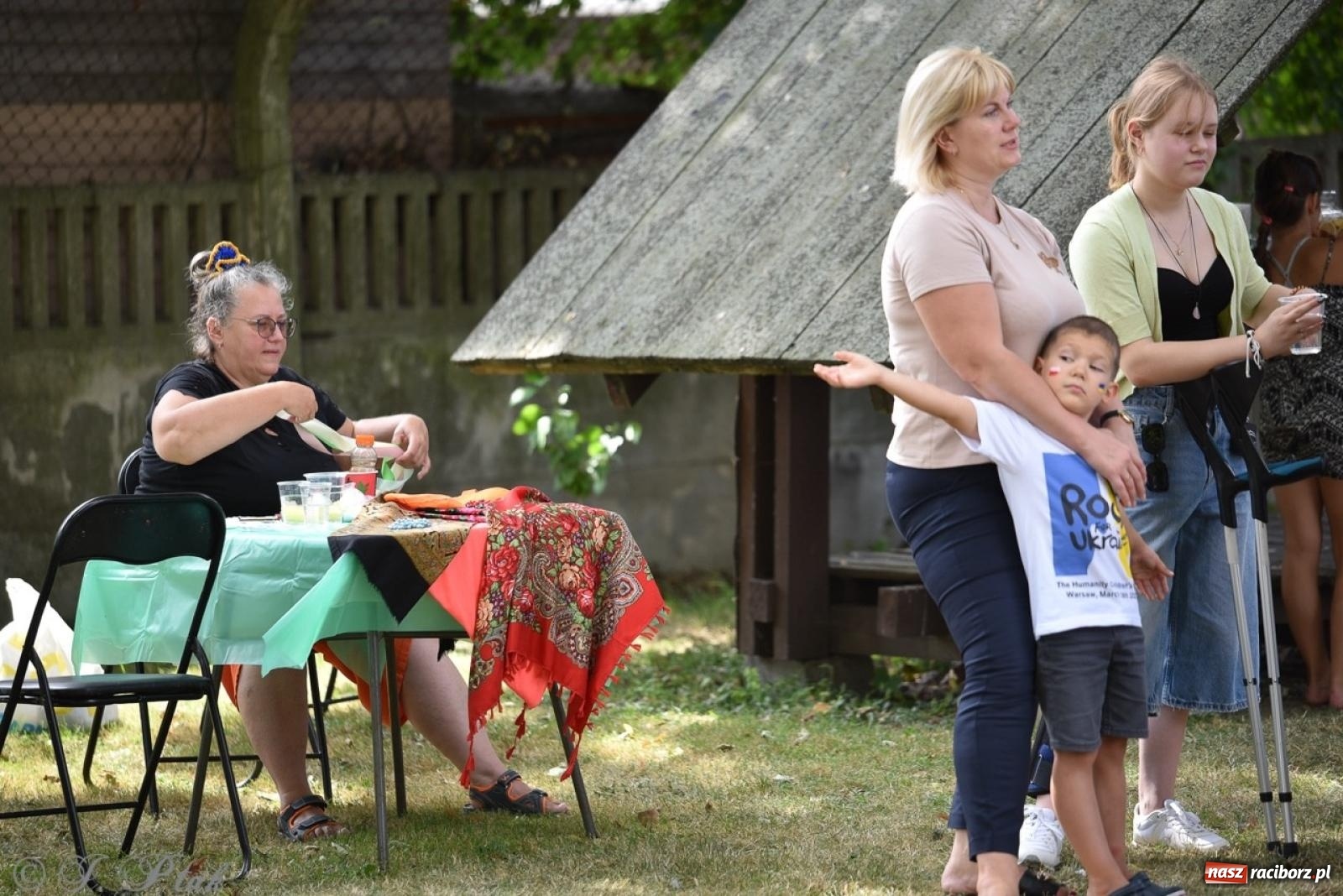 Zdjęcie w galerii na portalu naszraciborz.pl: TOGETHER. Polsko-ukraiński piknik integracyjny w ogrodzie Strzechy wiadomości z regionu