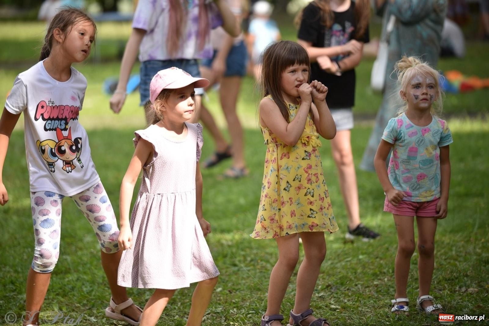 Zdjęcie w galerii na portalu naszraciborz.pl: TOGETHER. Polsko-ukraiński piknik integracyjny w ogrodzie Strzechy wiadomości z regionu