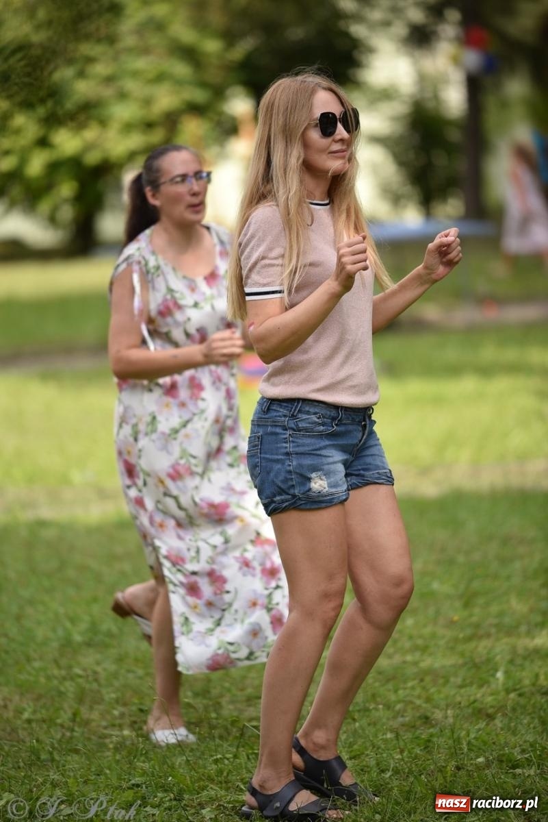 Zdjęcie w galerii na portalu naszraciborz.pl: TOGETHER. Polsko-ukraiński piknik integracyjny w ogrodzie Strzechy wiadomości z regionu