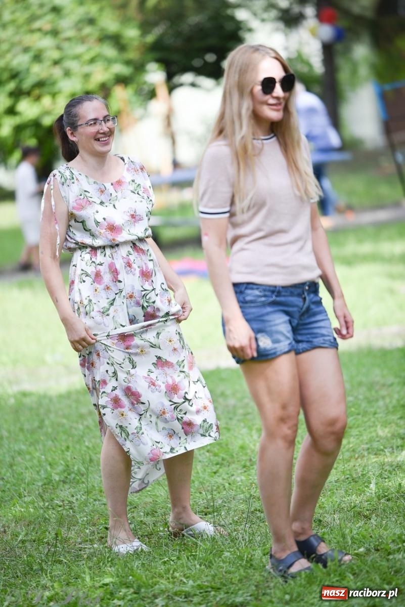 Zdjęcie w galerii na portalu naszraciborz.pl: TOGETHER. Polsko-ukraiński piknik integracyjny w ogrodzie Strzechy wiadomości z regionu