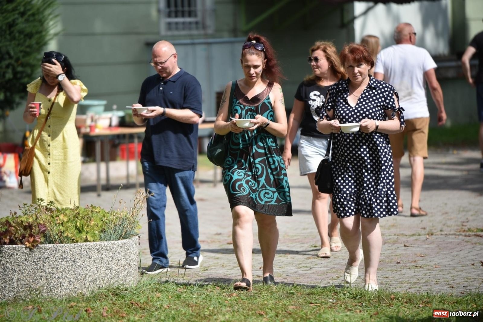 Zdjęcie w galerii na portalu naszraciborz.pl: TOGETHER. Polsko-ukraiński piknik integracyjny w ogrodzie Strzechy wiadomości z regionu