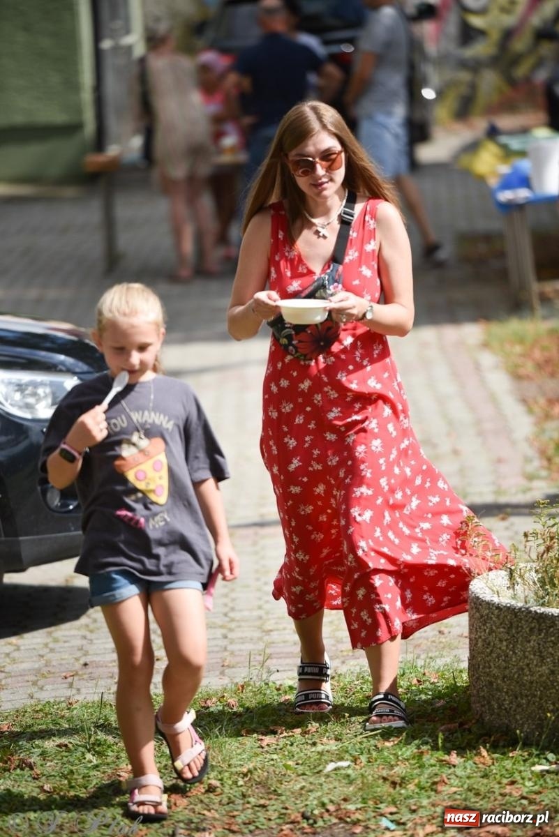 Zdjęcie w galerii na portalu naszraciborz.pl: TOGETHER. Polsko-ukraiński piknik integracyjny w ogrodzie Strzechy wiadomości z regionu
