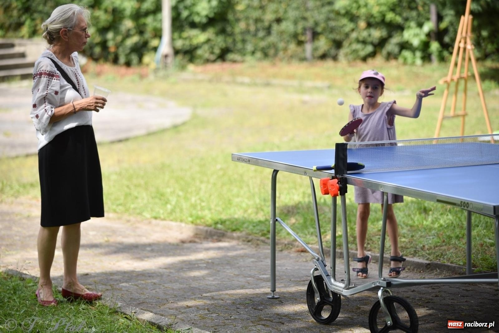 Zdjęcie w galerii na portalu naszraciborz.pl: TOGETHER. Polsko-ukraiński piknik integracyjny w ogrodzie Strzechy wiadomości z regionu