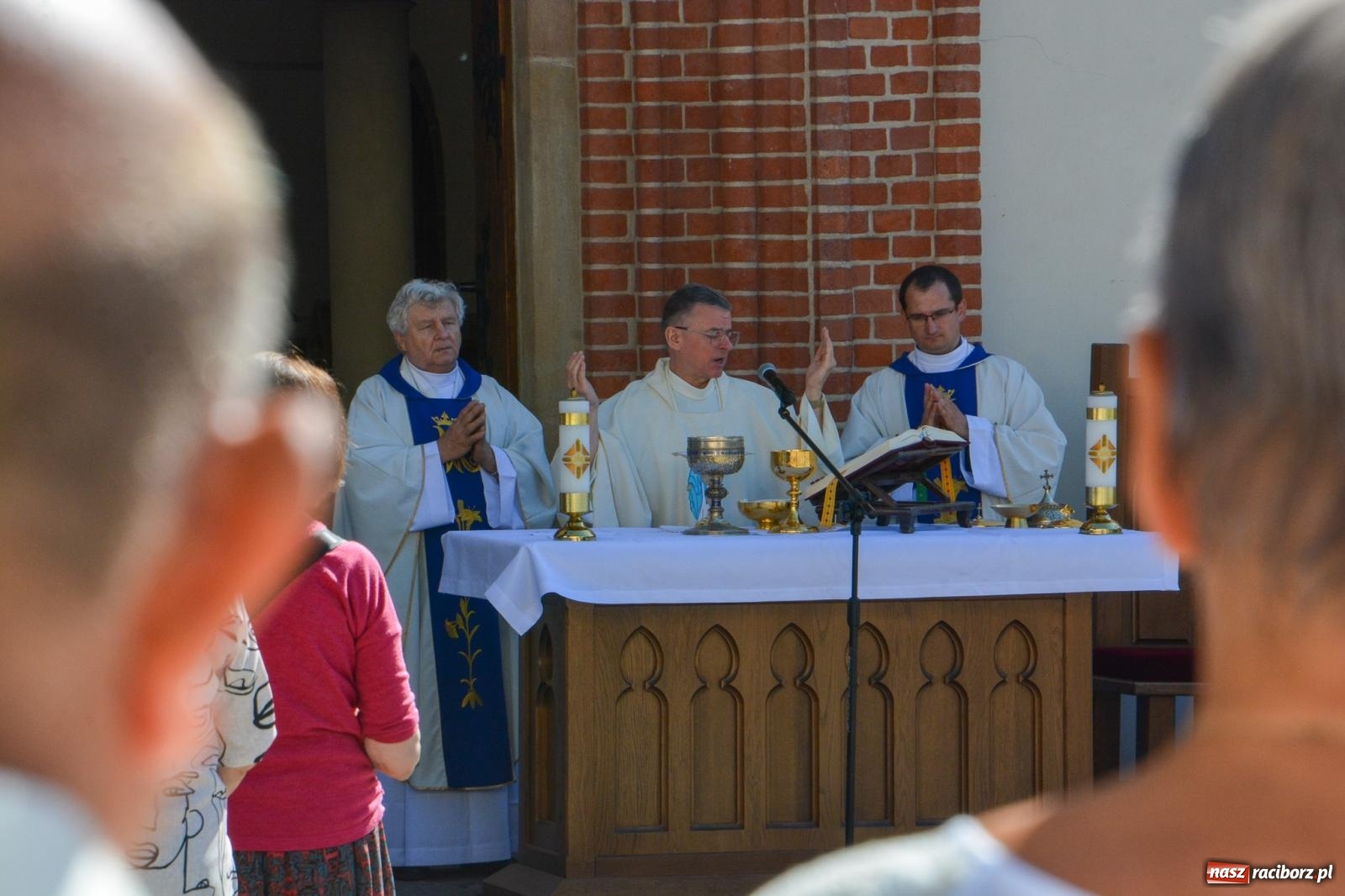 Zdjęcie w galerii na portalu naszraciborz.pl: Z zamku wyruszyła pielgrzymka na Jasną Górę [FOTO i WIDEO] wiadomości z regionu