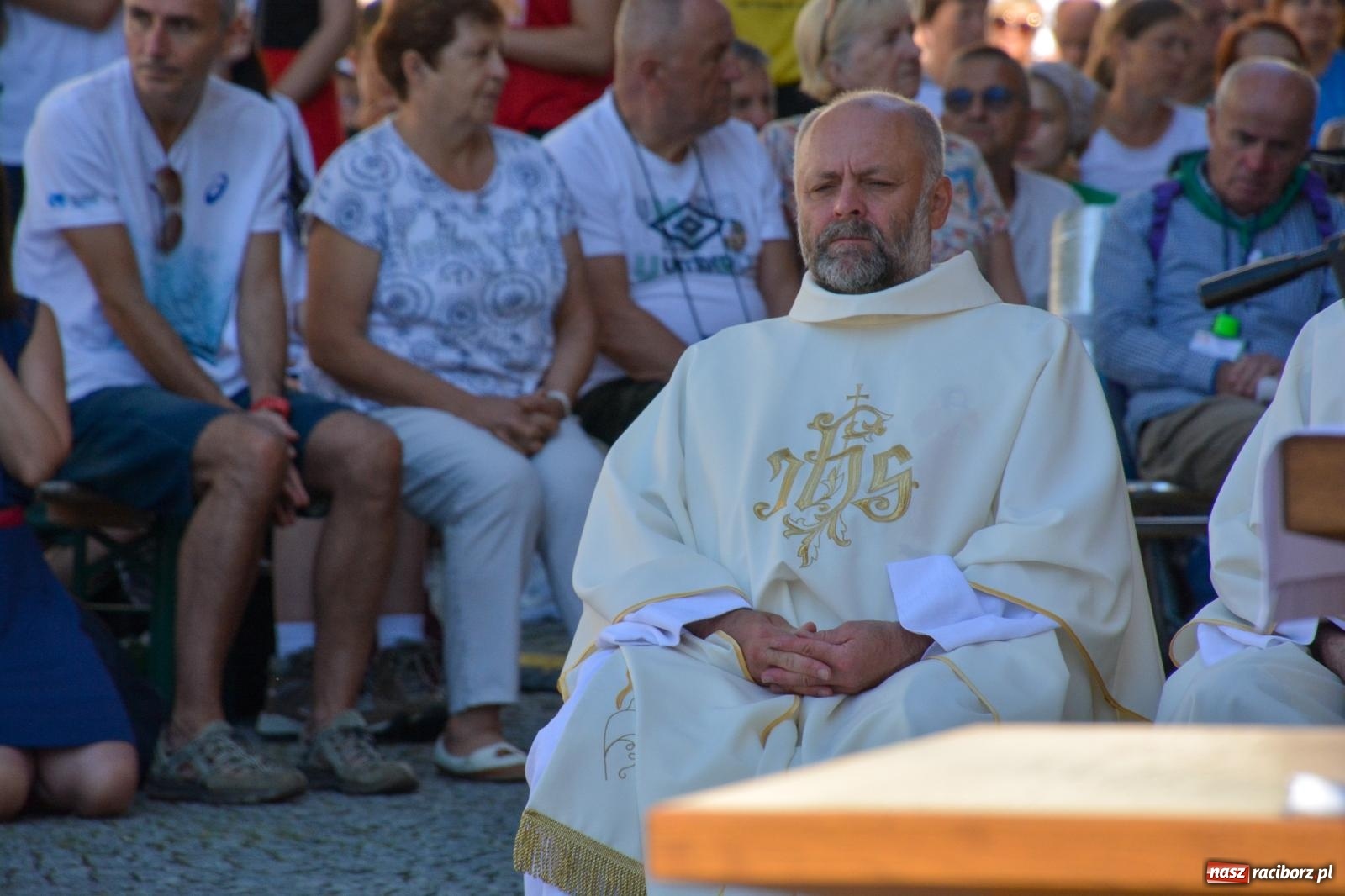 Zdjęcie w galerii na portalu naszraciborz.pl: Z zamku wyruszyła pielgrzymka na Jasną Górę [FOTO i WIDEO] wiadomości z regionu