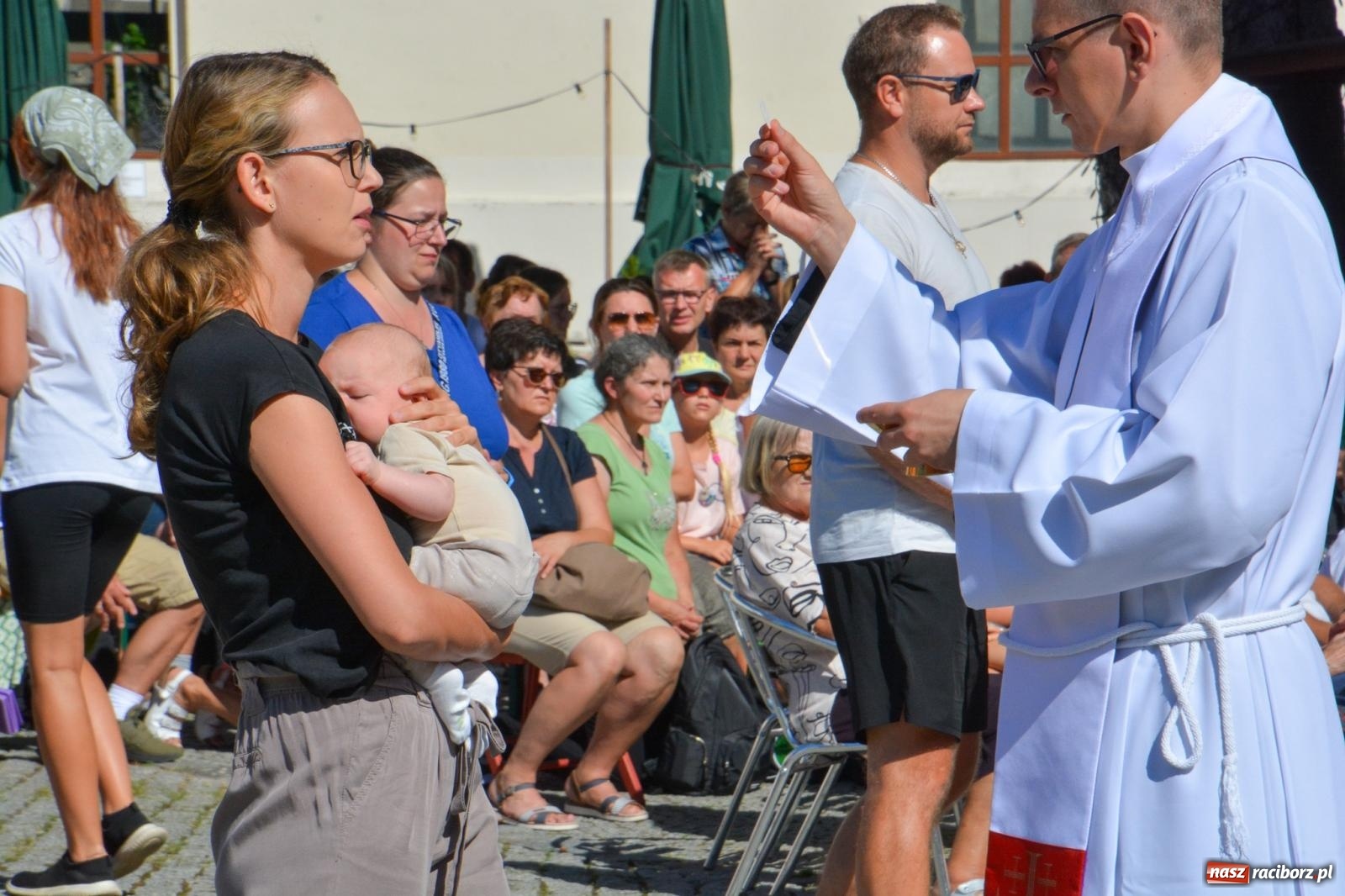 Zdjęcie w galerii na portalu naszraciborz.pl: Z zamku wyruszyła pielgrzymka na Jasną Górę [FOTO i WIDEO] wiadomości z regionu