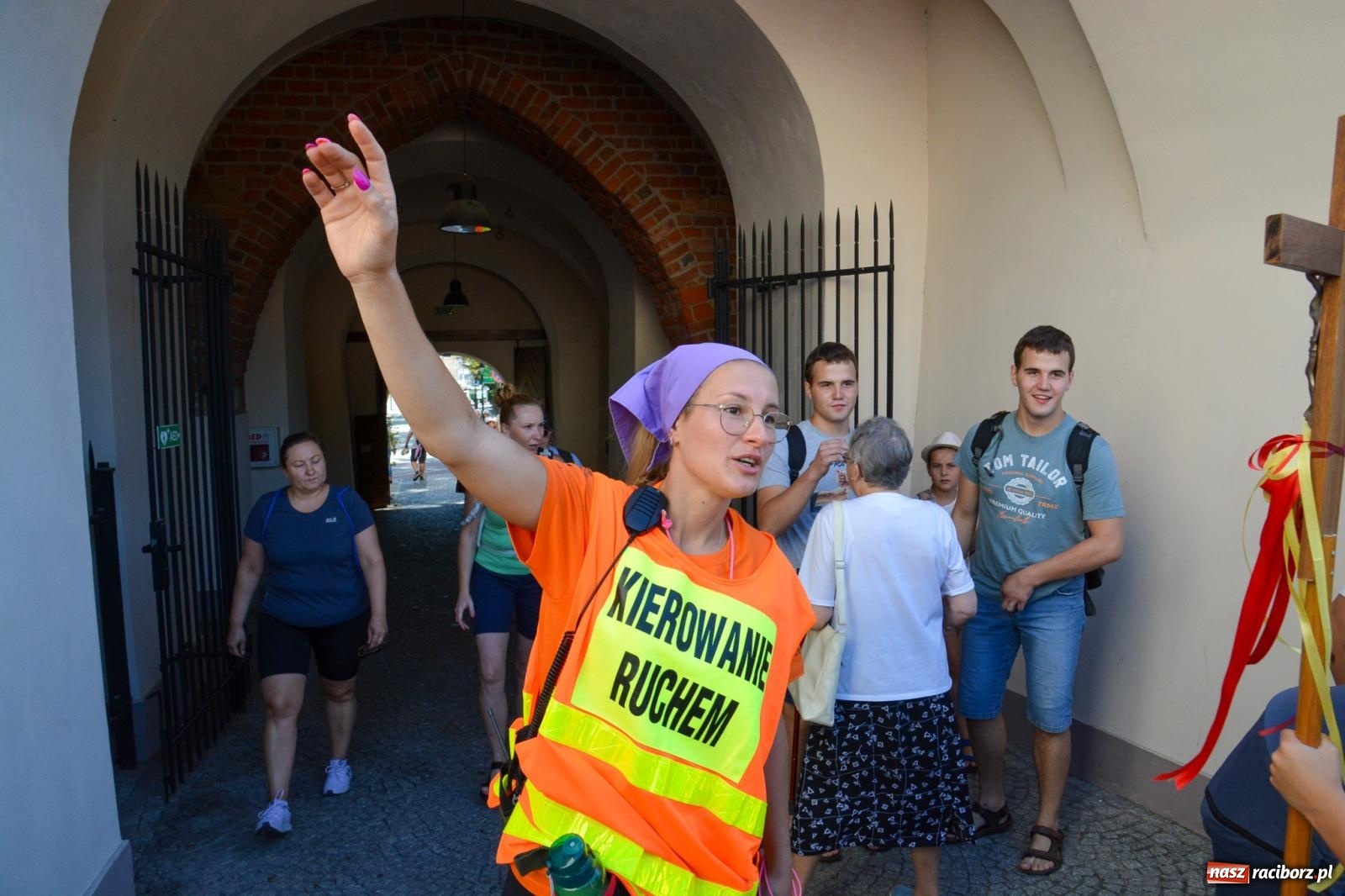 Zdjęcie w galerii na portalu naszraciborz.pl: Z zamku wyruszyła pielgrzymka na Jasną Górę [FOTO i WIDEO] wiadomości z regionu