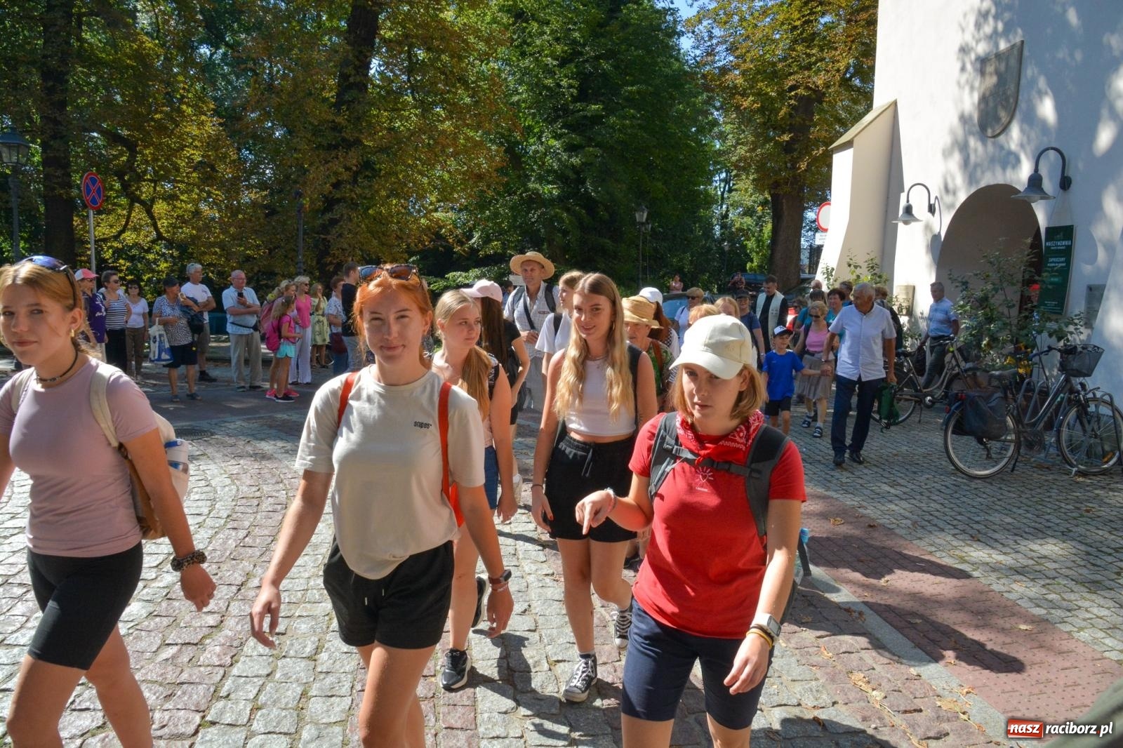 Zdjęcie w galerii na portalu naszraciborz.pl: Z zamku wyruszyła pielgrzymka na Jasną Górę [FOTO i WIDEO] wiadomości z regionu