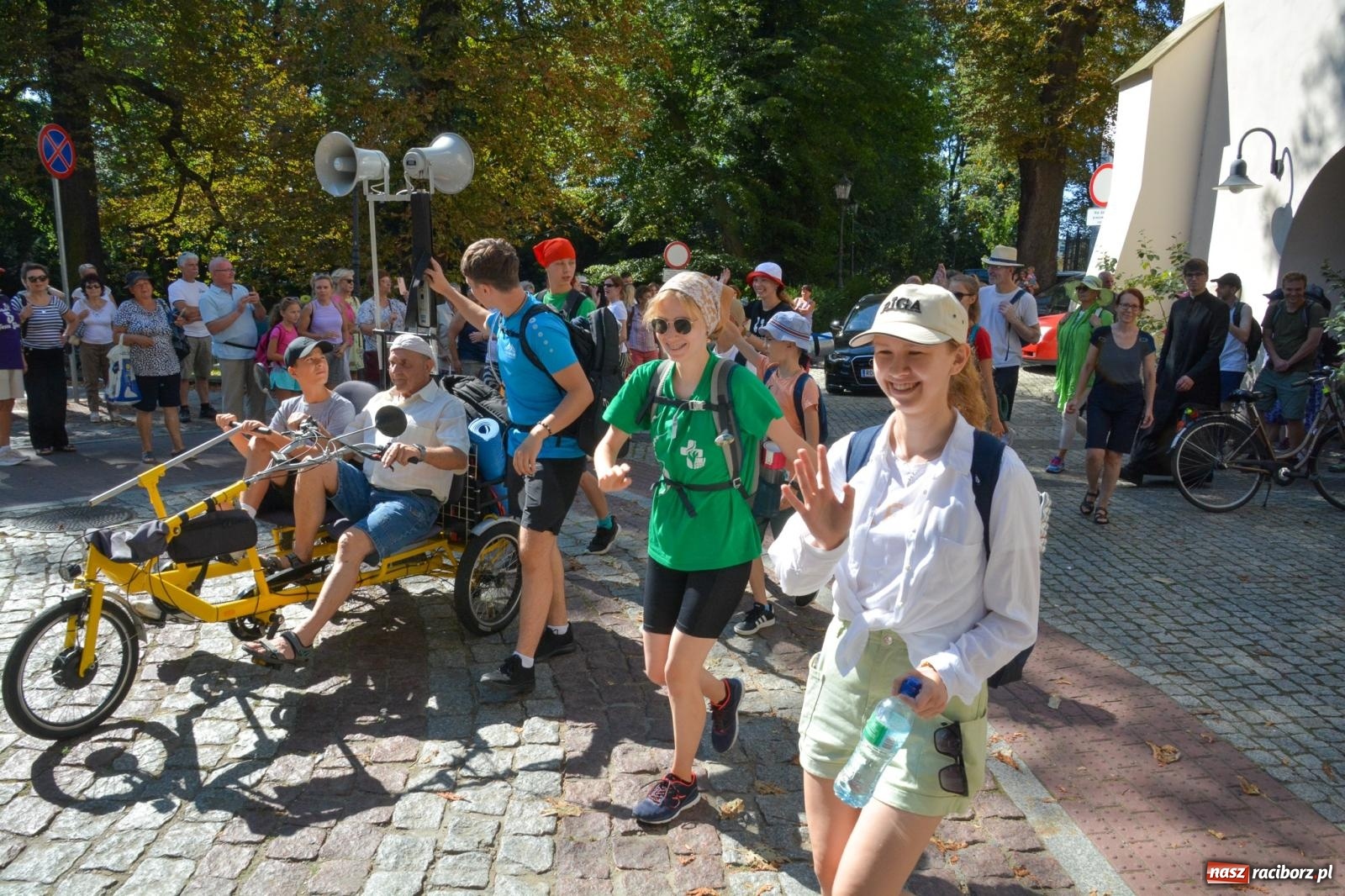Zdjęcie w galerii na portalu naszraciborz.pl: Z zamku wyruszyła pielgrzymka na Jasną Górę [FOTO i WIDEO] wiadomości z regionu