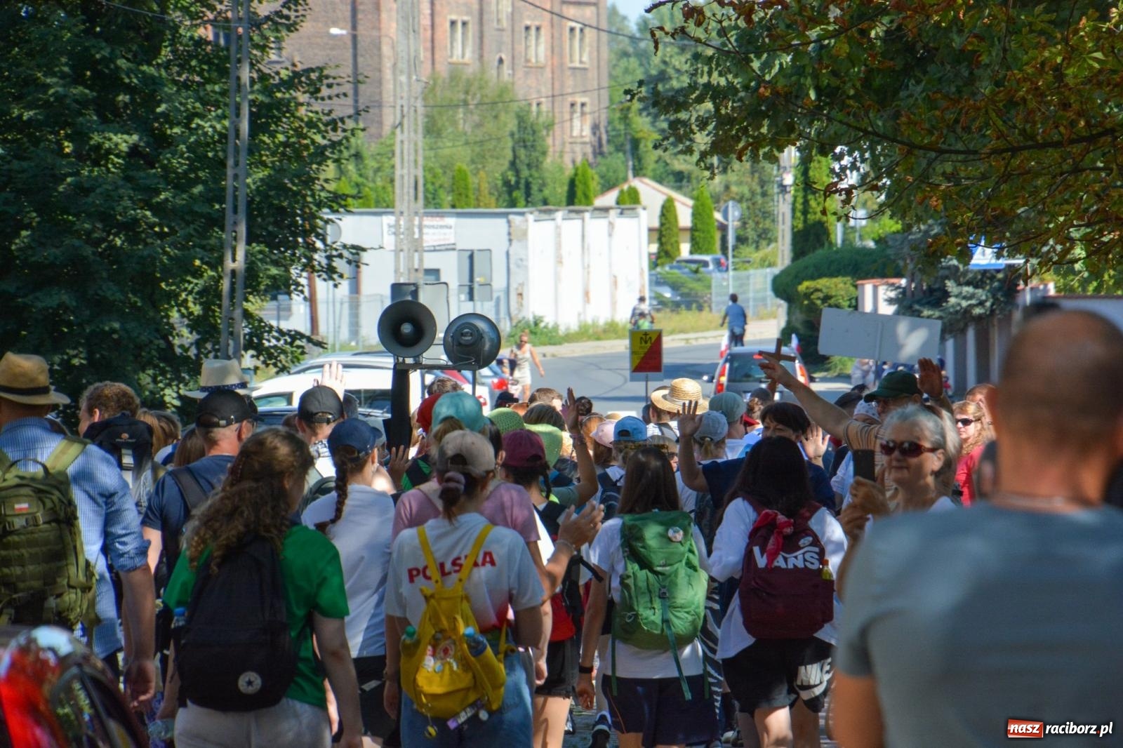 Zdjęcie w galerii na portalu naszraciborz.pl: Z zamku wyruszyła pielgrzymka na Jasną Górę [FOTO i WIDEO] wiadomości z regionu