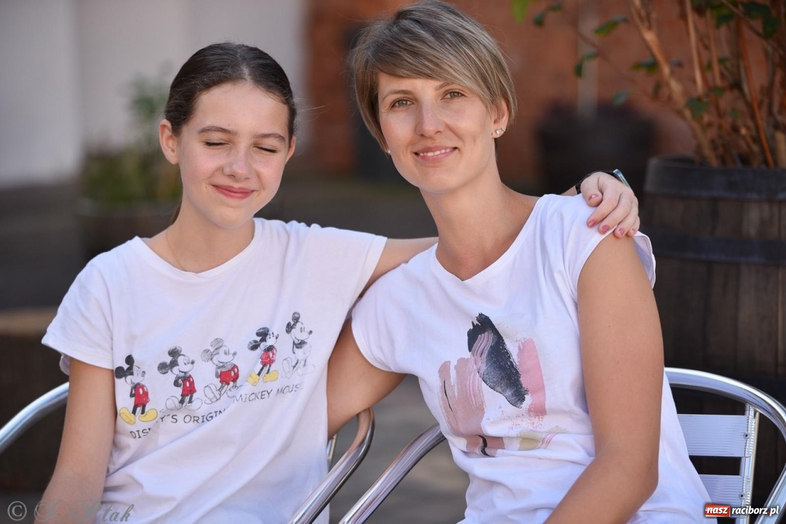 Zdjęcie w galerii na portalu naszraciborz.pl: Bracia i siostry w drodze. 48. Opolska Piesza Pielgrzymka na Jasną Górę wyruszyła z Raciborza [FOTO i WIDEO] wiadomości z regionu