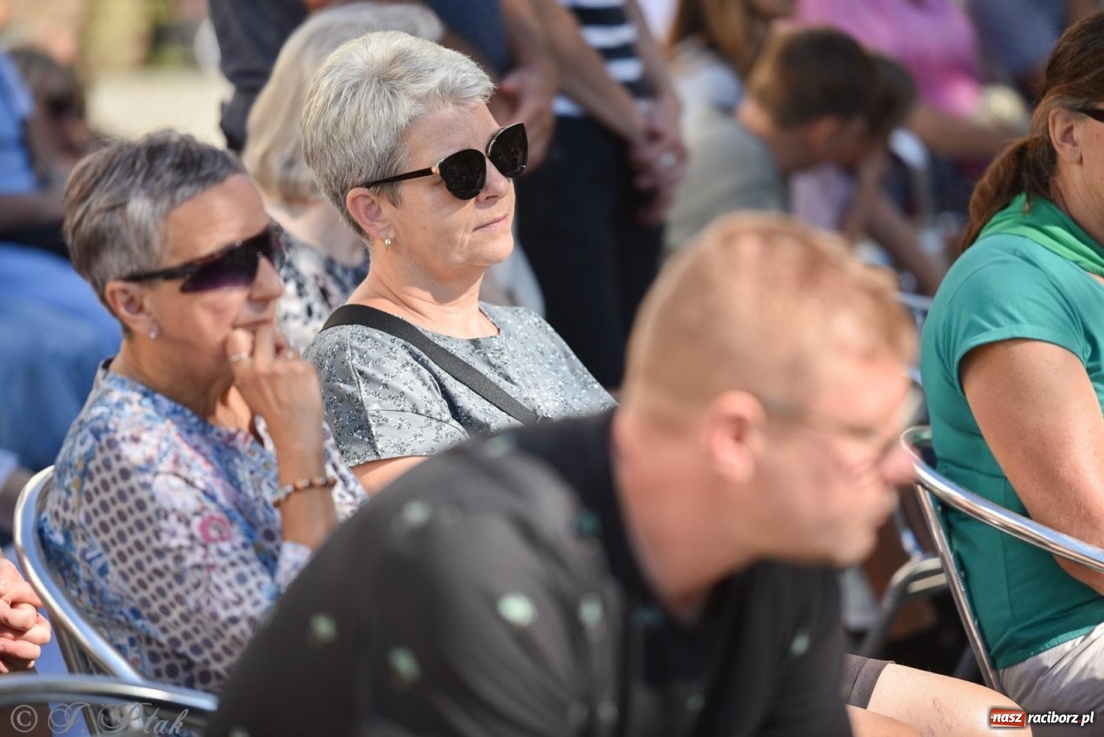 Zdjęcie w galerii na portalu naszraciborz.pl: Bracia i siostry w drodze. 48. Opolska Piesza Pielgrzymka na Jasną Górę wyruszyła z Raciborza [FOTO i WIDEO] wiadomości z regionu