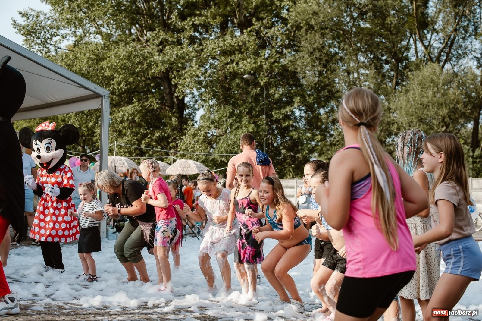 Zdjęcie w galerii na portalu naszraciborz.pl: Piana Party w Pietrowicach Wielkich dostarczyło radości dzieciom [FOTO] wiadomości z regionu