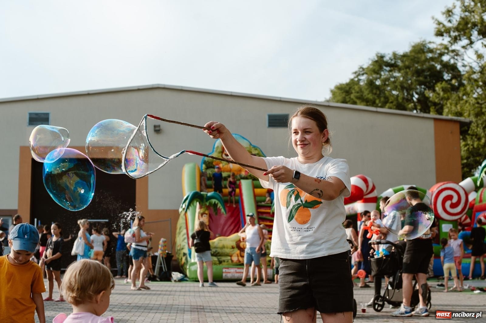 Zdjęcie w galerii na portalu naszraciborz.pl: Piana Party w Pietrowicach Wielkich dostarczyło radości dzieciom [FOTO] wiadomości z regionu