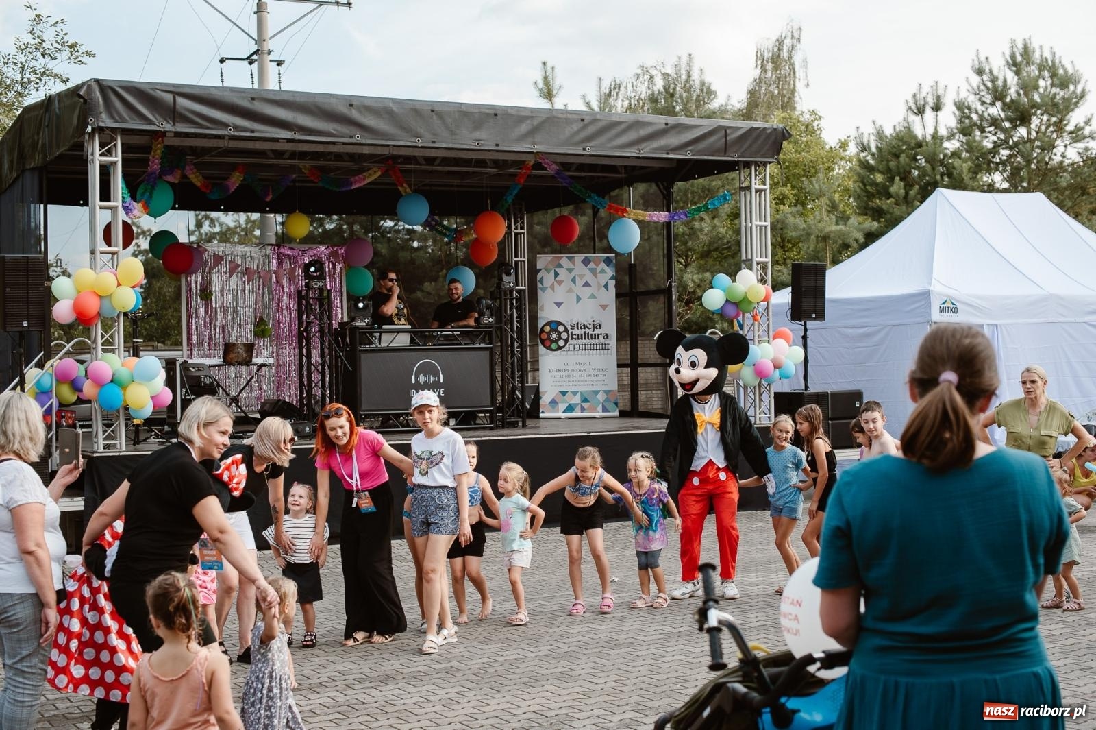 Zdjęcie w galerii na portalu naszraciborz.pl: Piana Party w Pietrowicach Wielkich dostarczyło radości dzieciom [FOTO] wiadomości z regionu
