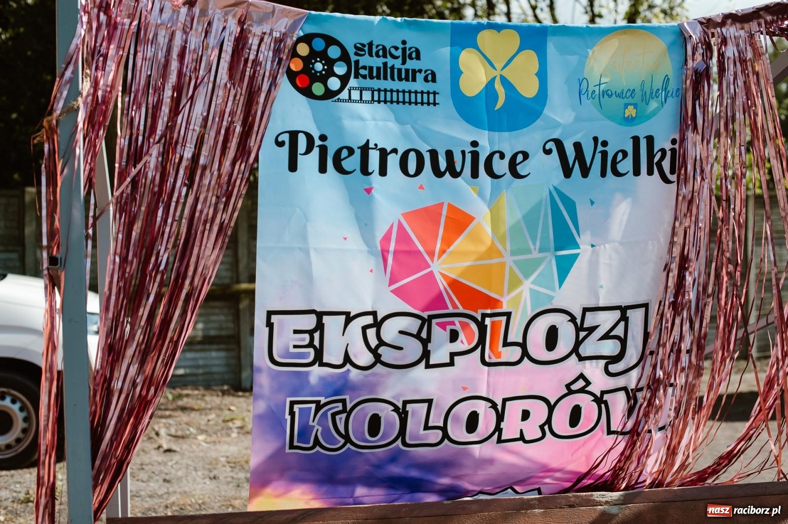 Zdjęcie w galerii na portalu naszraciborz.pl: Piana Party w Pietrowicach Wielkich dostarczyło radości dzieciom [FOTO] wiadomości z regionu