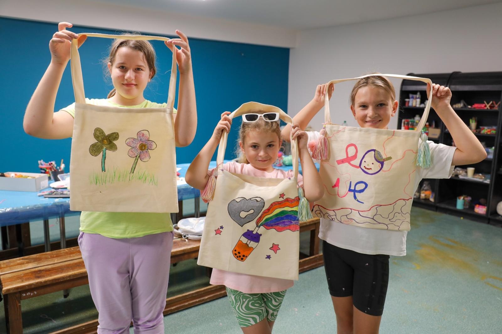 Zdjęcie w galerii na portalu naszraciborz.pl: Wakacyjne rękodzieło w Strzesze wiadomości z regionu