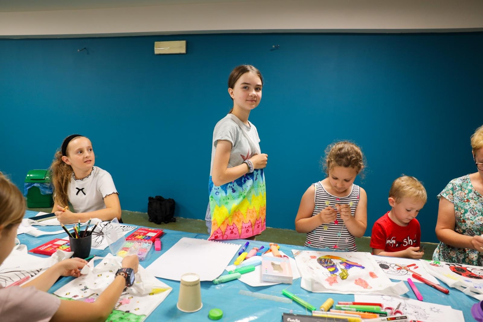 Zdjęcie w galerii na portalu naszraciborz.pl: Wakacyjne rękodzieło w Strzesze wiadomości z regionu