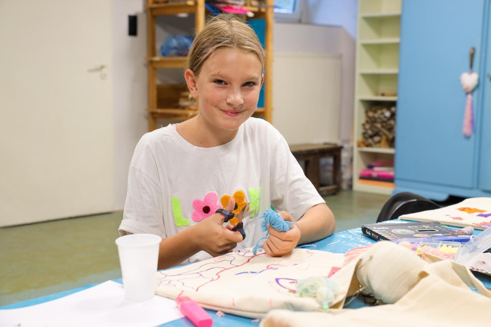 Zdjęcie w galerii na portalu naszraciborz.pl: Wakacyjne rękodzieło w Strzesze wiadomości z regionu