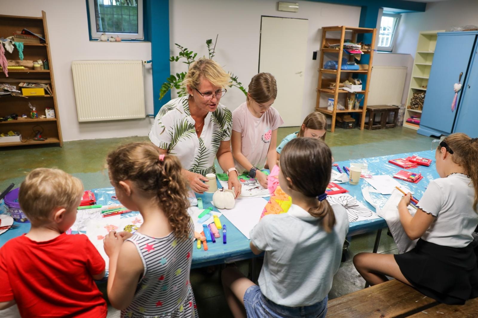 Zdjęcie w galerii na portalu naszraciborz.pl: Wakacyjne rękodzieło w Strzesze wiadomości z regionu