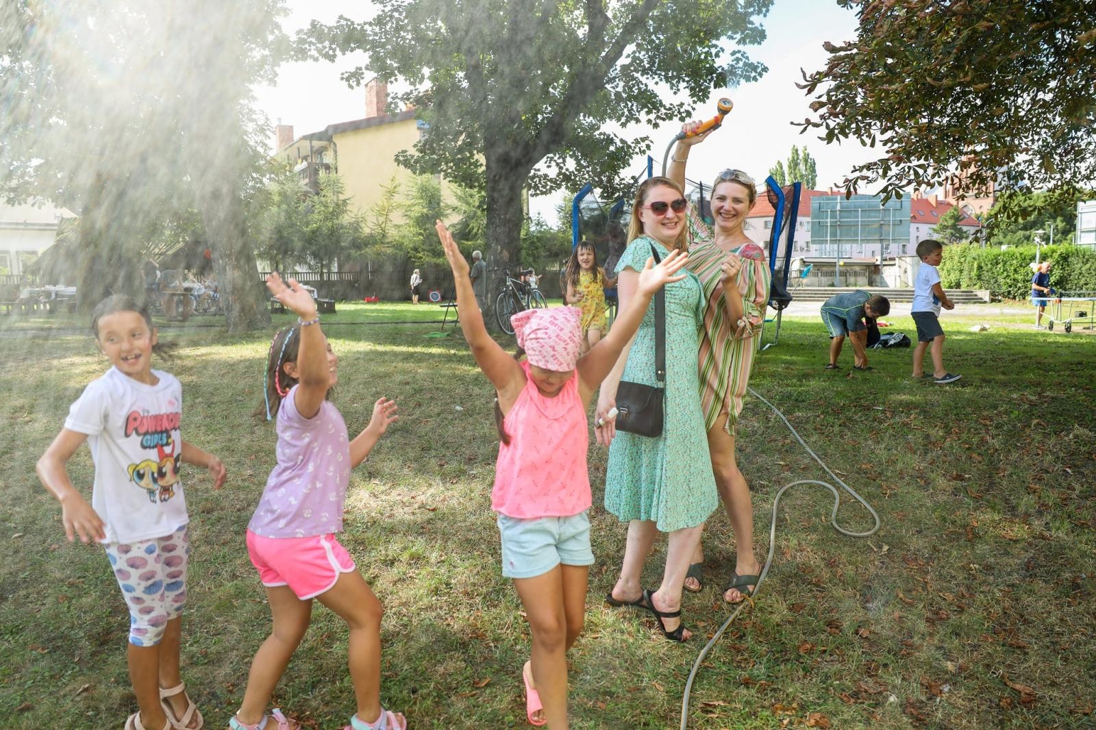 Zdjęcie w galerii na portalu naszraciborz.pl: TOGETHER czyli RAZEM. Polsko-ukraiński piknik integracyjny w Ogrodzie Strzechy na bis! wiadomości z regionu
