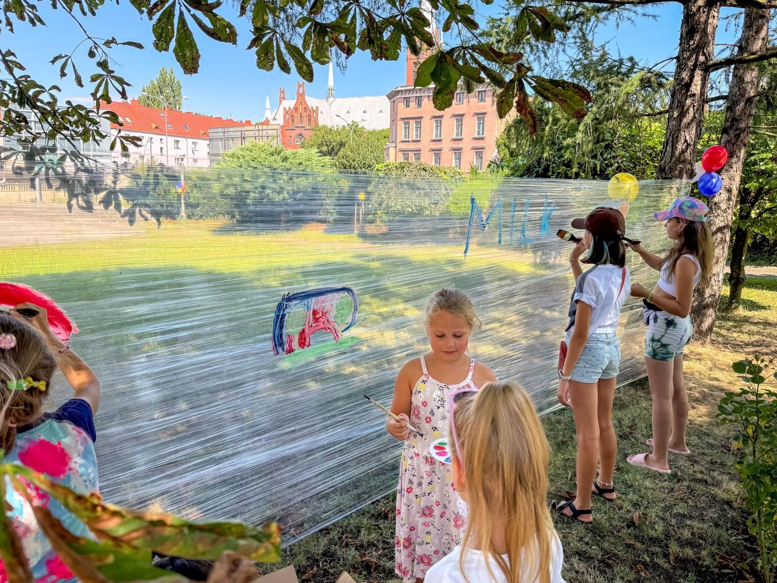 Zdjęcie w galerii na portalu naszraciborz.pl: TOGETHER czyli RAZEM. Polsko-ukraiński piknik integracyjny w Ogrodzie Strzechy na bis! wiadomości z regionu
