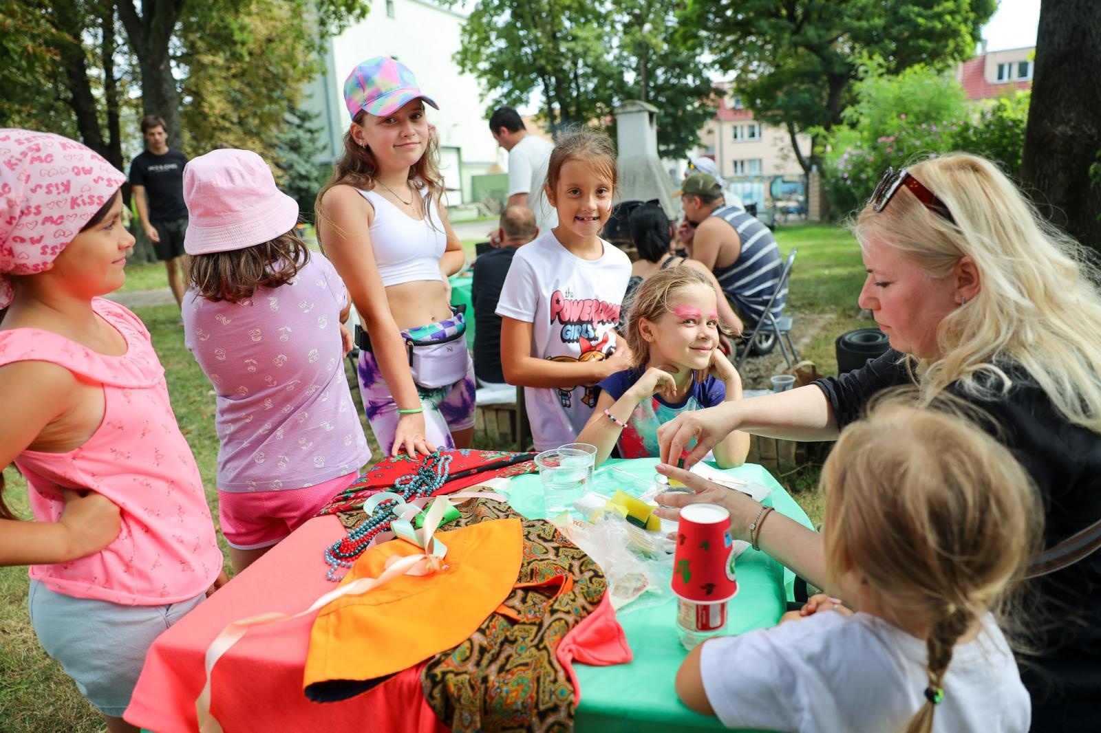 Zdjęcie w galerii na portalu naszraciborz.pl: TOGETHER czyli RAZEM. Polsko-ukraiński piknik integracyjny w Ogrodzie Strzechy na bis! wiadomości z regionu