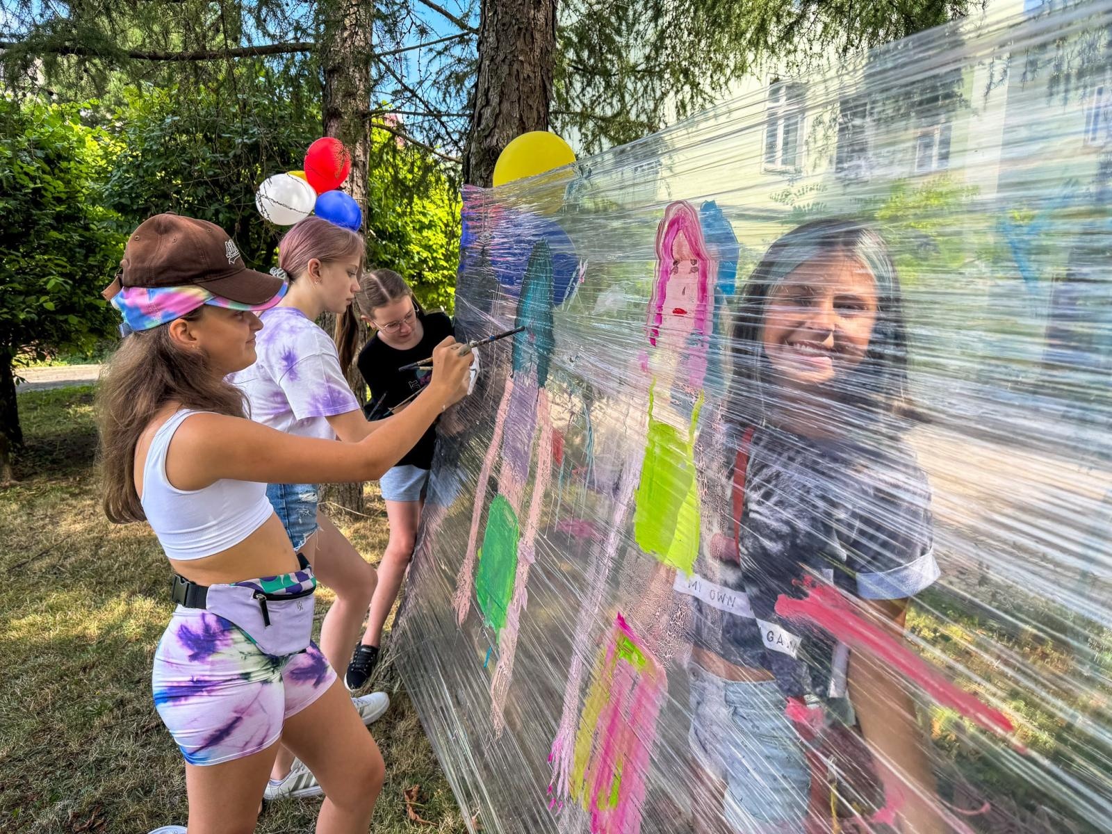 Zdjęcie w galerii na portalu naszraciborz.pl: TOGETHER czyli RAZEM. Polsko-ukraiński piknik integracyjny w Ogrodzie Strzechy na bis! wiadomości z regionu