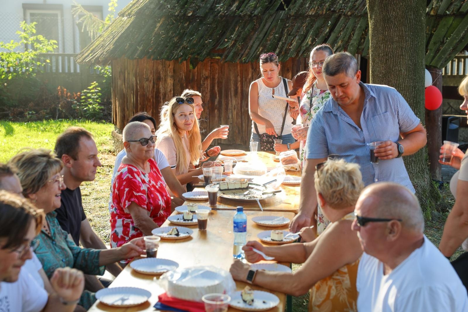 Zdjęcie w galerii na portalu naszraciborz.pl: TOGETHER czyli RAZEM. Polsko-ukraiński piknik integracyjny w Ogrodzie Strzechy na bis! wiadomości z regionu