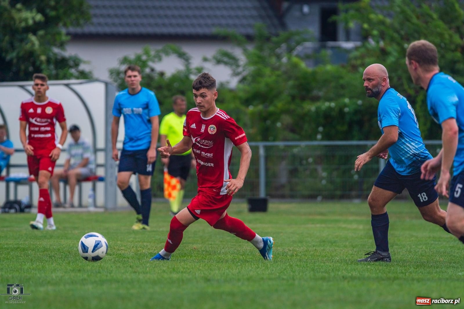 Zdjęcie w galerii na portalu naszraciborz.pl: Puchar Polski. Do przerwy 0:0 a potem pogrom [FOTO] wiadomości z regionu