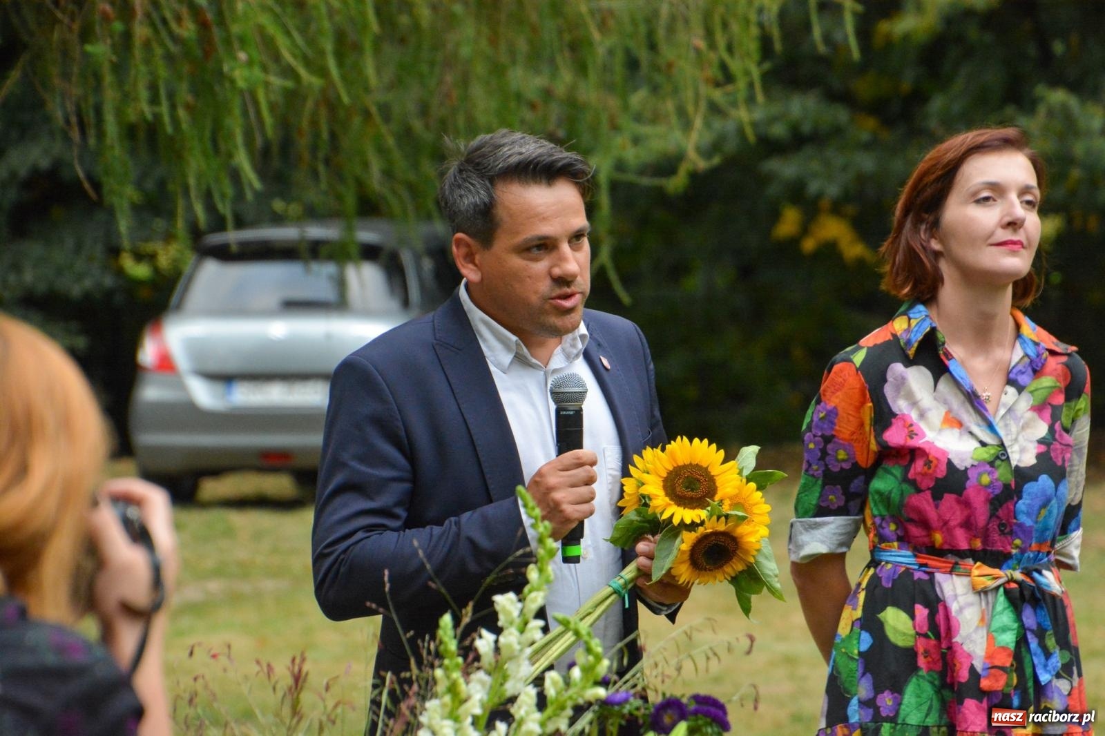 Zdjęcie w galerii na portalu naszraciborz.pl: Święto Matki Boskiej Zielnej w Leśnej Scenerii: Msza św. i święcenie kwiatów w Arboretum Bramy Morawskiej wiadomości z regionu