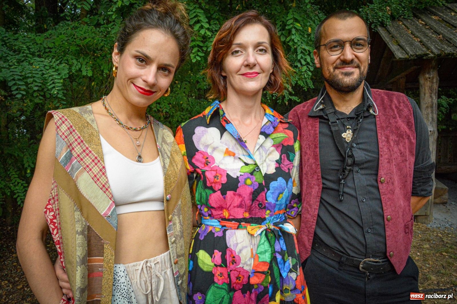 Zdjęcie w galerii na portalu naszraciborz.pl: SABINA & THEO LOOP ACT. Akustycznie w Arboretum Bramy Morawskiej wiadomości z regionu