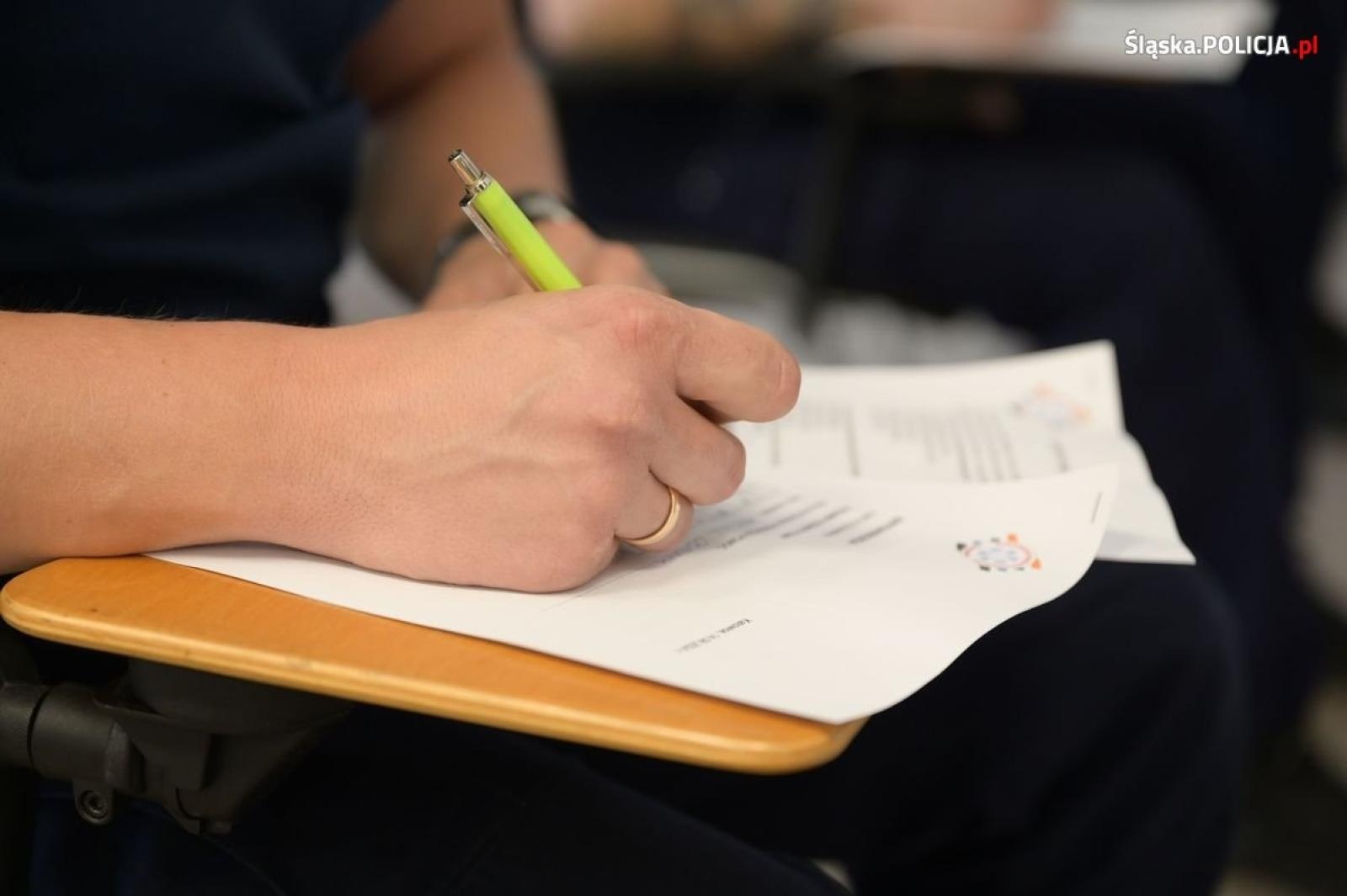 Zdjęcie w galerii na portalu naszraciborz.pl: Policjanci ukończyli kurs pierwszej pomocy wiadomości z regionu