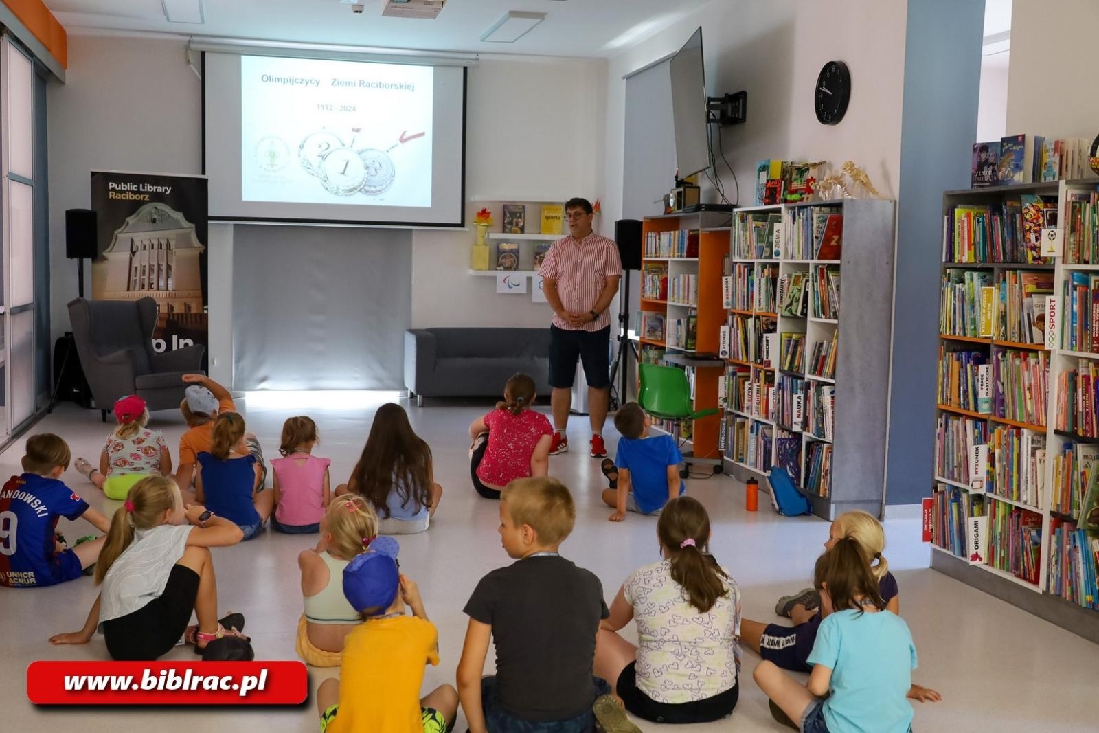 Zdjęcie w galerii na portalu naszraciborz.pl: Olimpijskie Lato z Biblioteką: Racibórz sportem stoi wiadomości z regionu