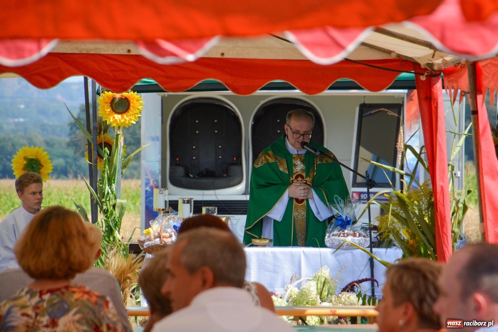 Zdjęcie w galerii na portalu naszraciborz.pl: Dożynki w Łańcach - pierwsze w powiecie raciborskim [FOTO i WIDEO] wiadomości z regionu