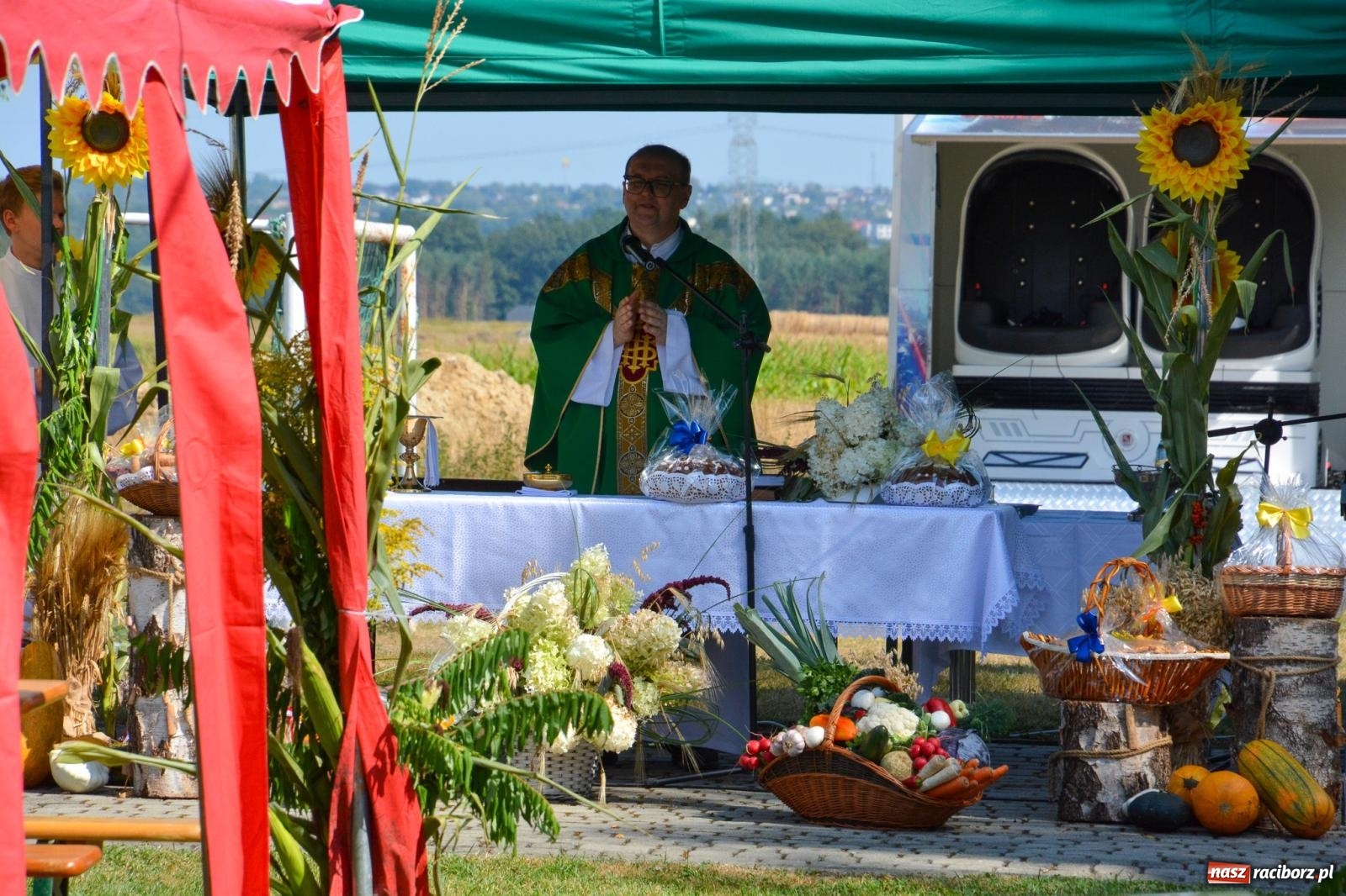 Zdjęcie w galerii na portalu naszraciborz.pl: Dożynki w Łańcach - pierwsze w powiecie raciborskim [FOTO i WIDEO] wiadomości z regionu