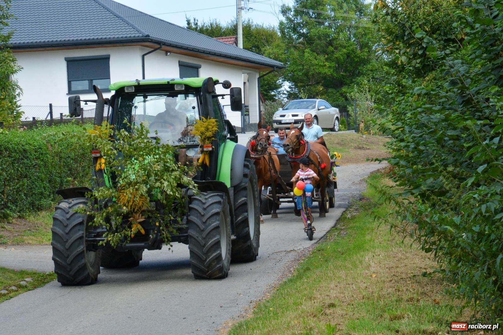 Zdjęcie w galerii na portalu naszraciborz.pl: Dożynki w Łańcach - pierwsze w powiecie raciborskim [FOTO i WIDEO] wiadomości z regionu