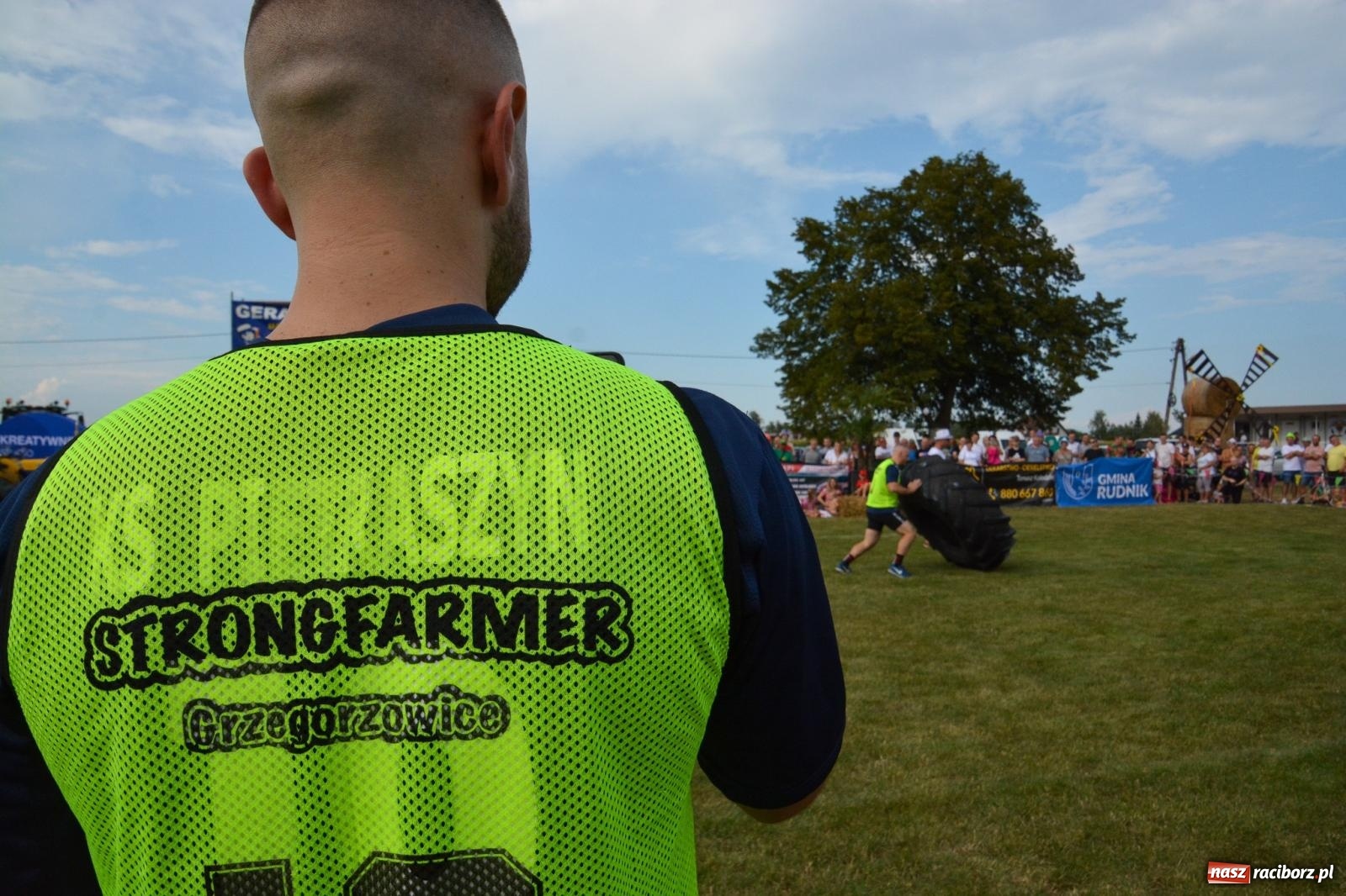 Zdjęcie w galerii na portalu naszraciborz.pl: Bamberparty 2024. Zawody farmerów strongmanów w Grzegorzowicach wiadomości z regionu