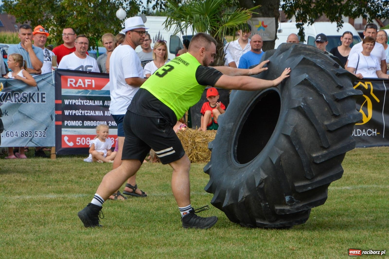 Zdjęcie w galerii na portalu naszraciborz.pl: Bamberparty 2024. Zawody farmerów strongmanów w Grzegorzowicach wiadomości z regionu