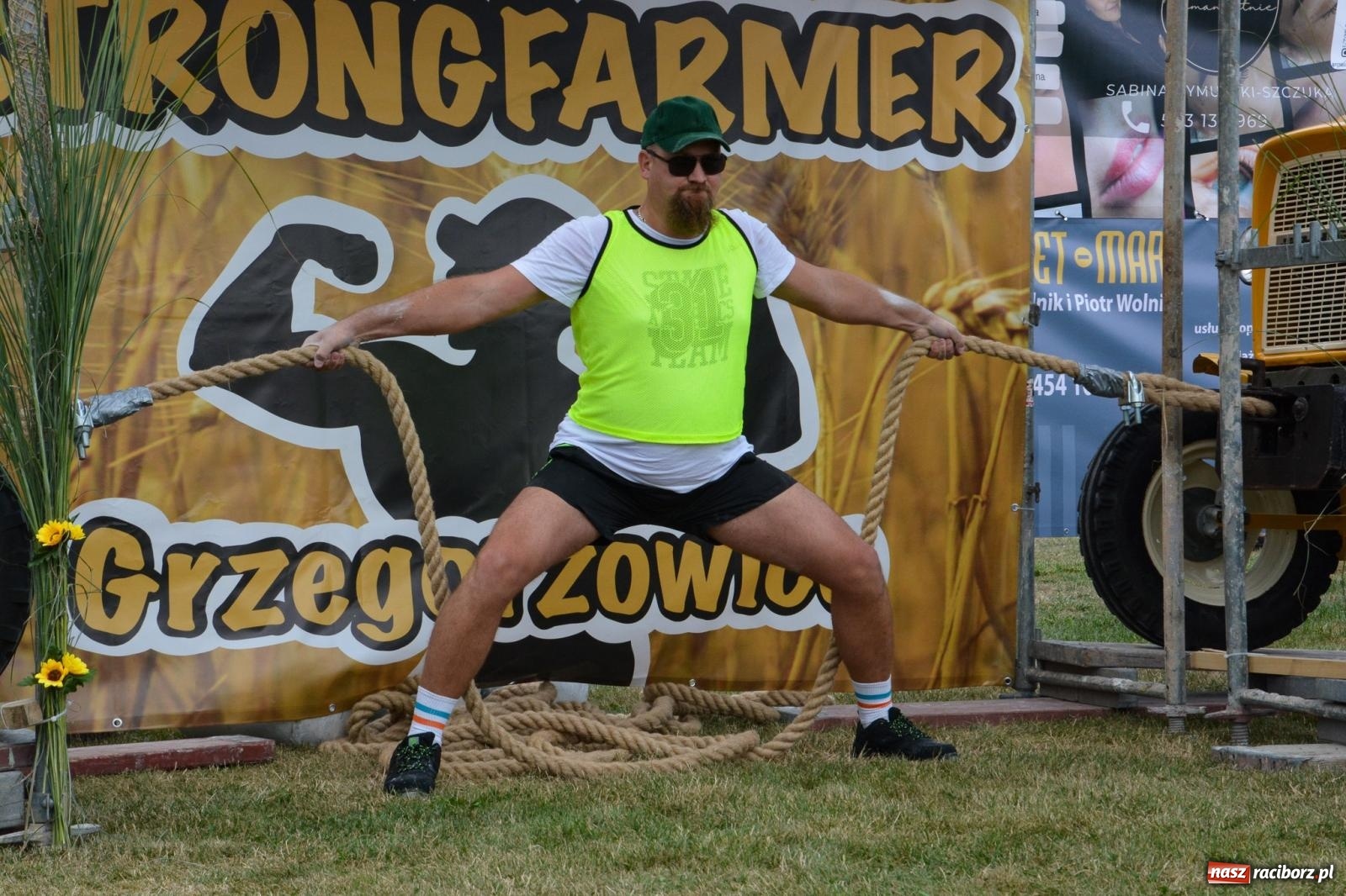 Zdjęcie w galerii na portalu naszraciborz.pl: Bamberparty 2024. Zawody farmerów strongmanów w Grzegorzowicach wiadomości z regionu