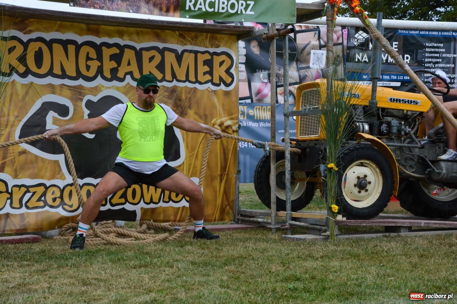 Zdjęcie w galerii na portalu naszraciborz.pl: Bamberparty 2024. Zawody farmerów strongmanów w Grzegorzowicach wiadomości z regionu