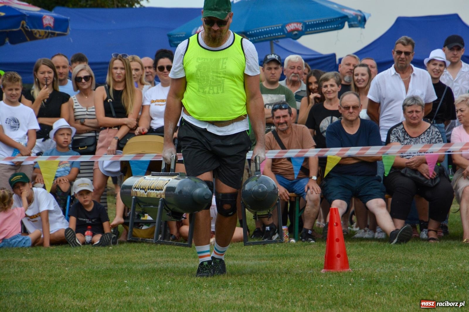 Zdjęcie w galerii na portalu naszraciborz.pl: Bamberparty 2024. Zawody farmerów strongmanów w Grzegorzowicach wiadomości z regionu
