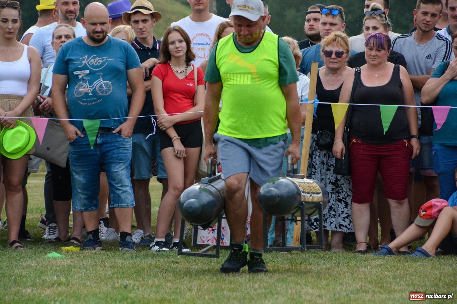 Zdjęcie w galerii na portalu naszraciborz.pl: Bamberparty 2024. Zawody farmerów strongmanów w Grzegorzowicach wiadomości z regionu