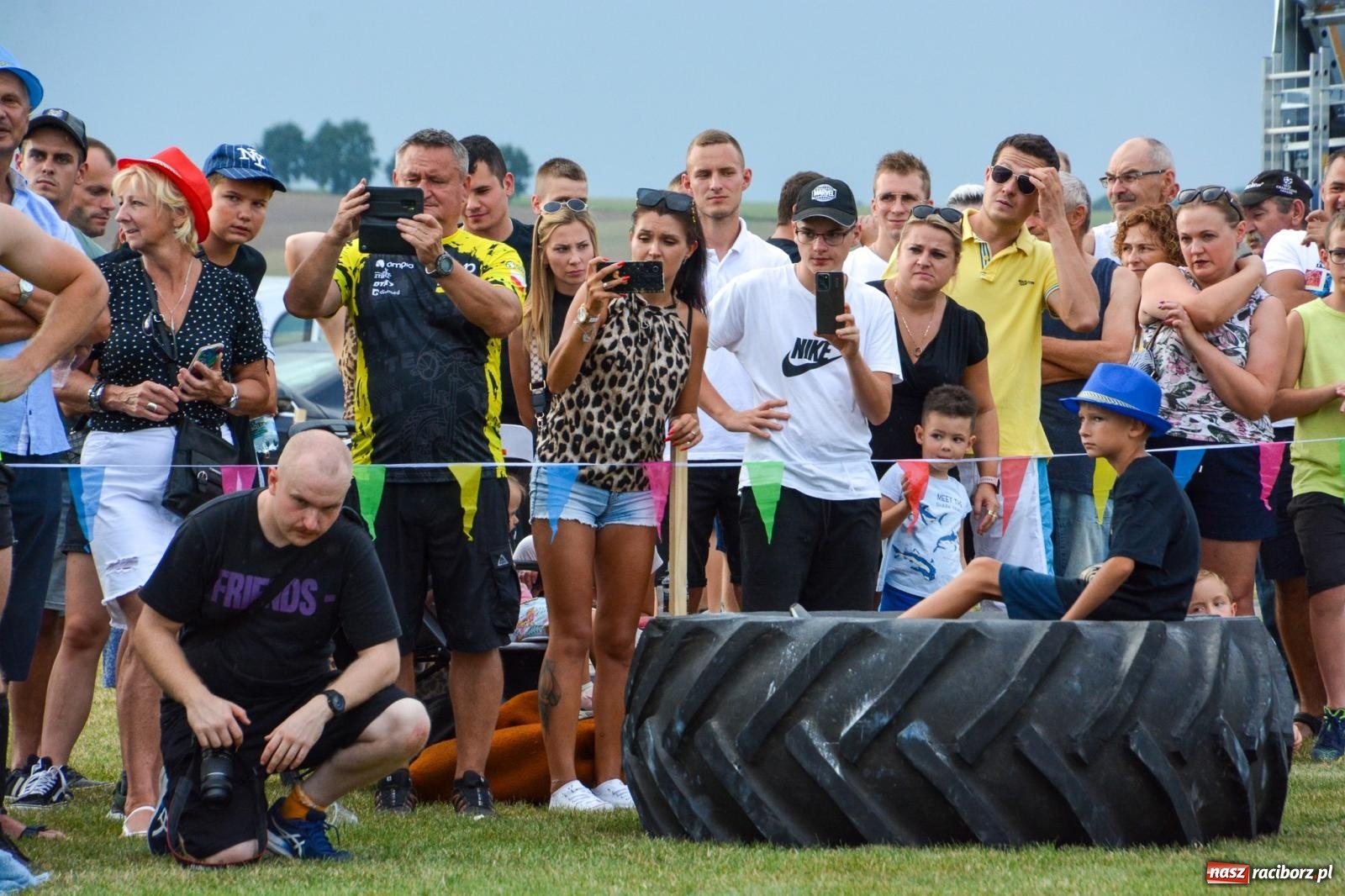 Zdjęcie w galerii na portalu naszraciborz.pl: Bamberparty 2024. Zawody farmerów strongmanów w Grzegorzowicach wiadomości z regionu