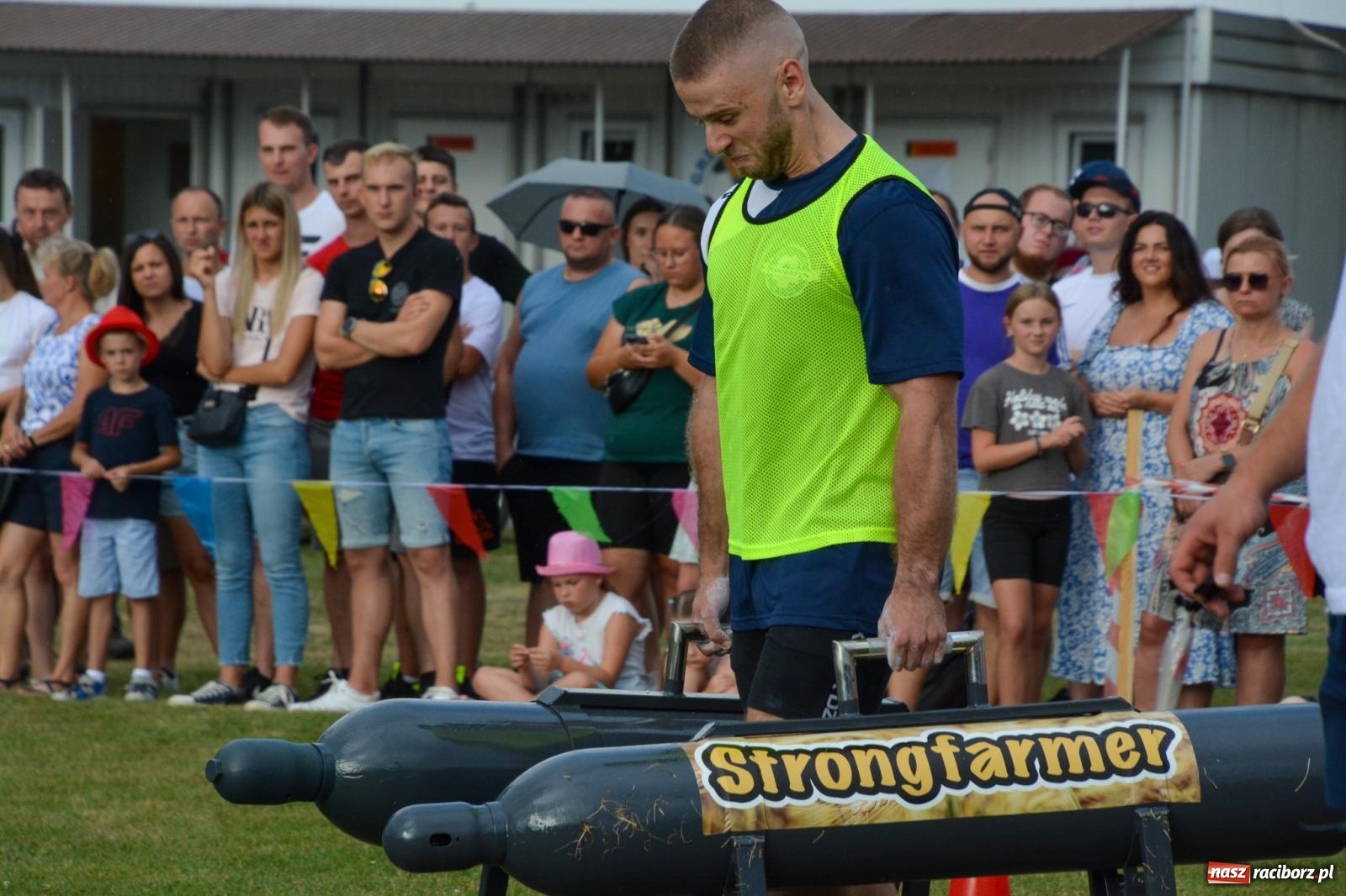 Zdjęcie w galerii na portalu naszraciborz.pl: Bamberparty 2024. Zawody farmerów strongmanów w Grzegorzowicach wiadomości z regionu